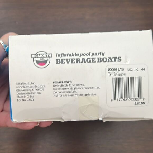 Mermaid NWT 4 pack inflatable drink holders that float in your pool never opened - Picture 6 of 6